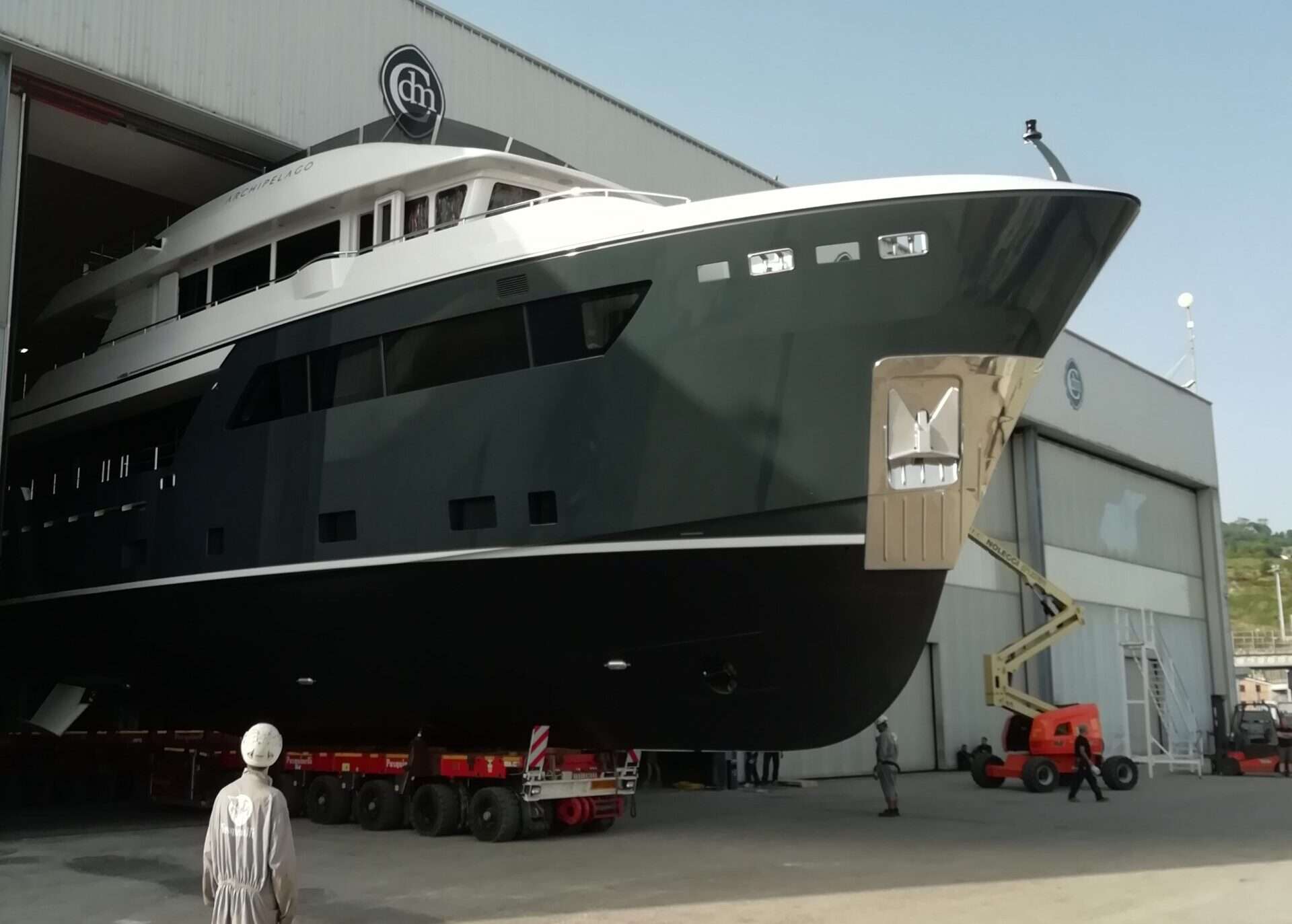 yacht new build and refit